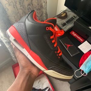 Jordan 3 Retro Crimson